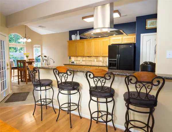 Lake Jackson, TX 77566,325 Rosemary LN