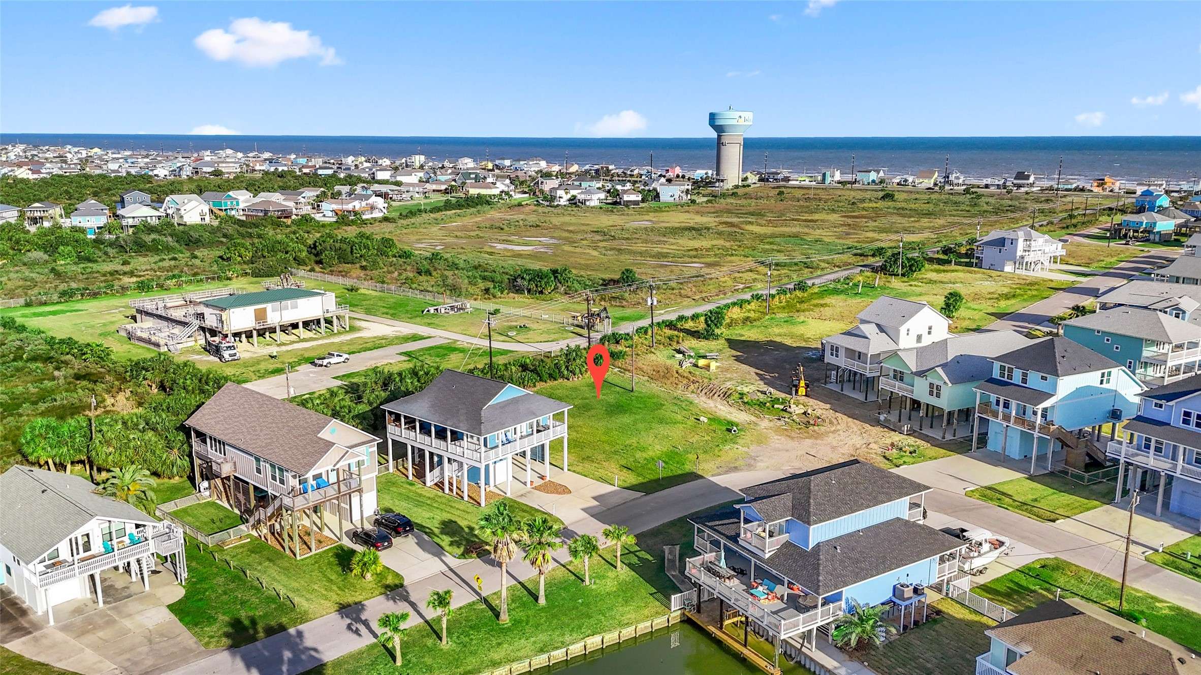 3935 Laguna DR, Galveston, TX 77554