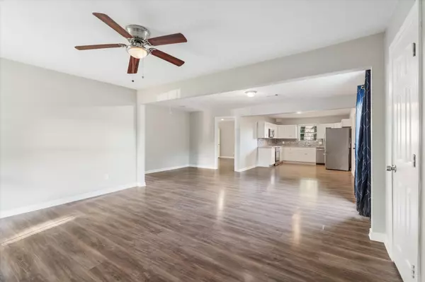 Baytown, TX 77520,812 Sunset DR