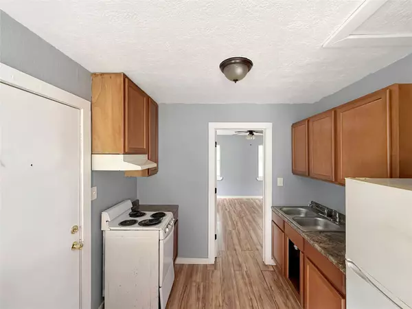 Beaumont, TX 77701,3044 W Crockett ST