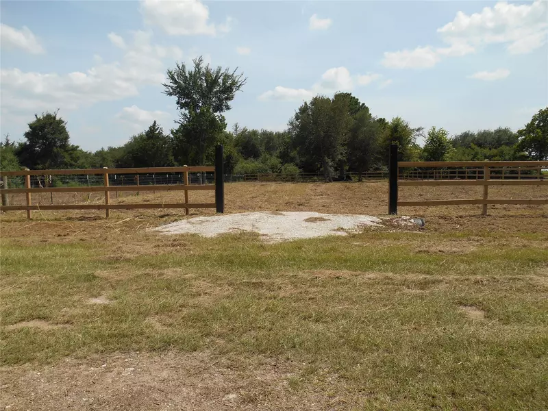 506 Primrose ST, Prairie View, TX 77484
