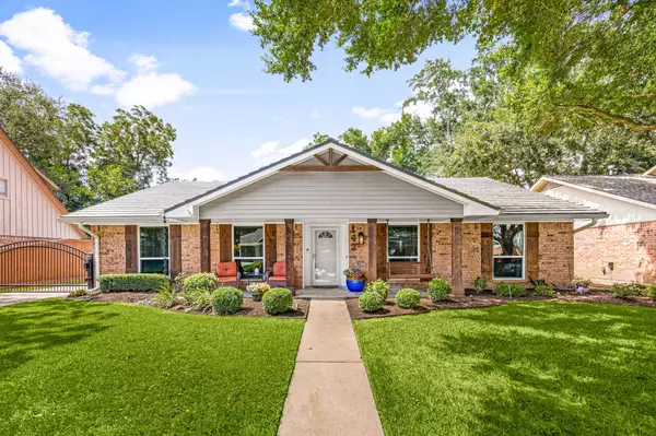 Sugar Land, TX 77478,142 Bluebonnet ST