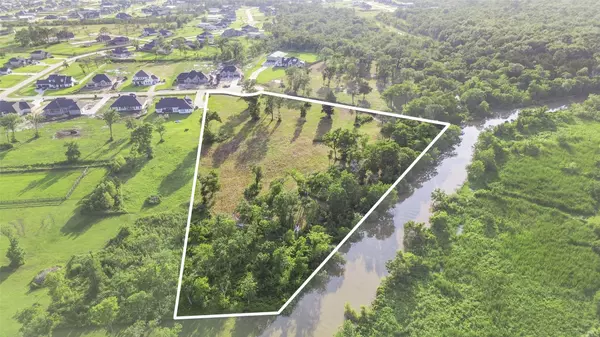 6642 Freret Bayou DR, Baytown, TX 77523