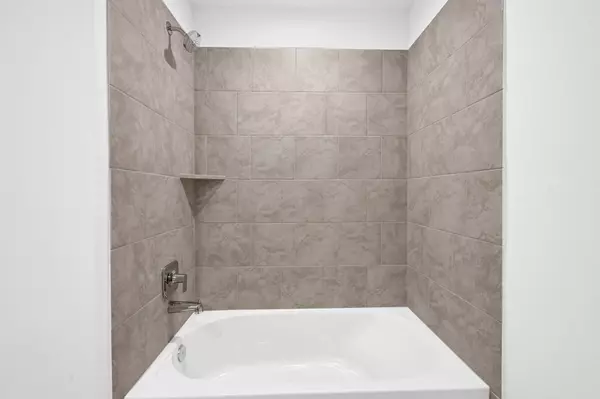 Fresno, TX 77545,1047 Vista Pointe Drive