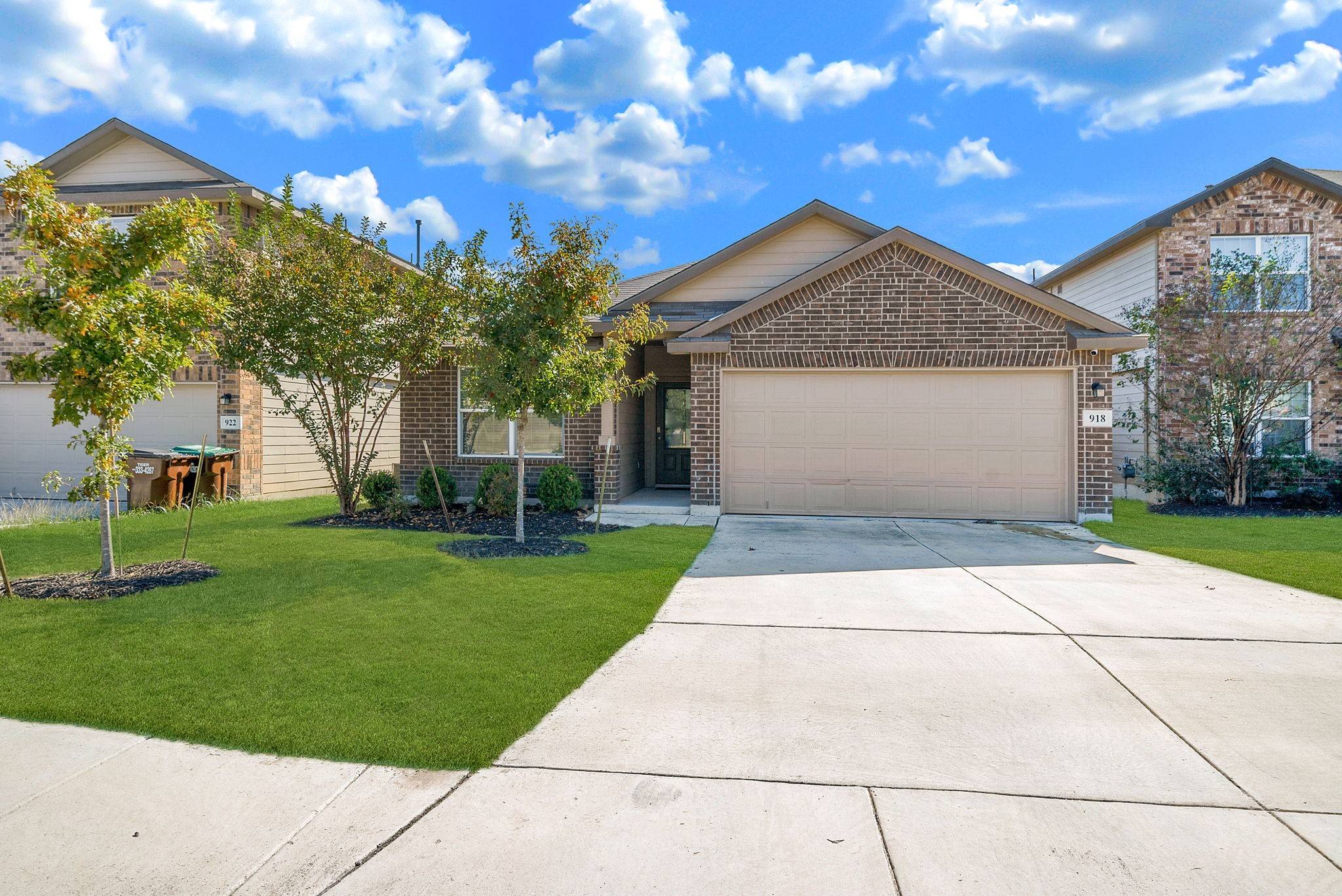 918 Red Crossbill,  San Antonio,  TX 78253