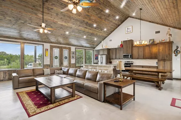 Concan, TX 78838,49 Mountain Valley Dr DR