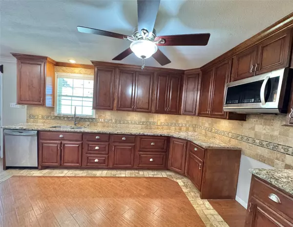 Nederland, TX 77627,912 S 21st ST