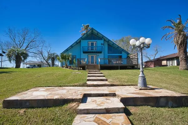 122 Vivian ST, Brazoria, TX 77422