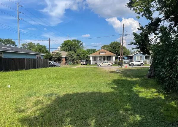 Houston, TX 77009,2417 Mckee ST