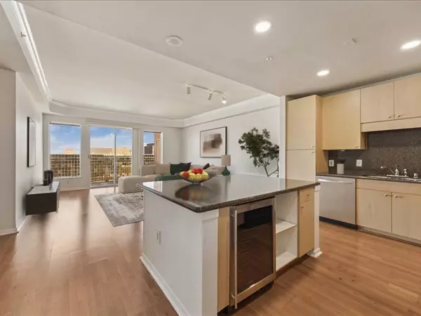 Houston, TX 77056,3505 Sage RD #1603