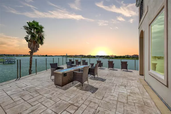 4141 Boardwalk BLVD, Seabrook, TX 77586