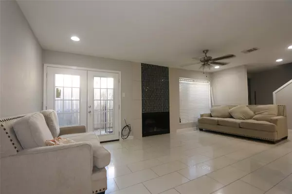 Houston, TX 77063,9556 Windswept LN #9556