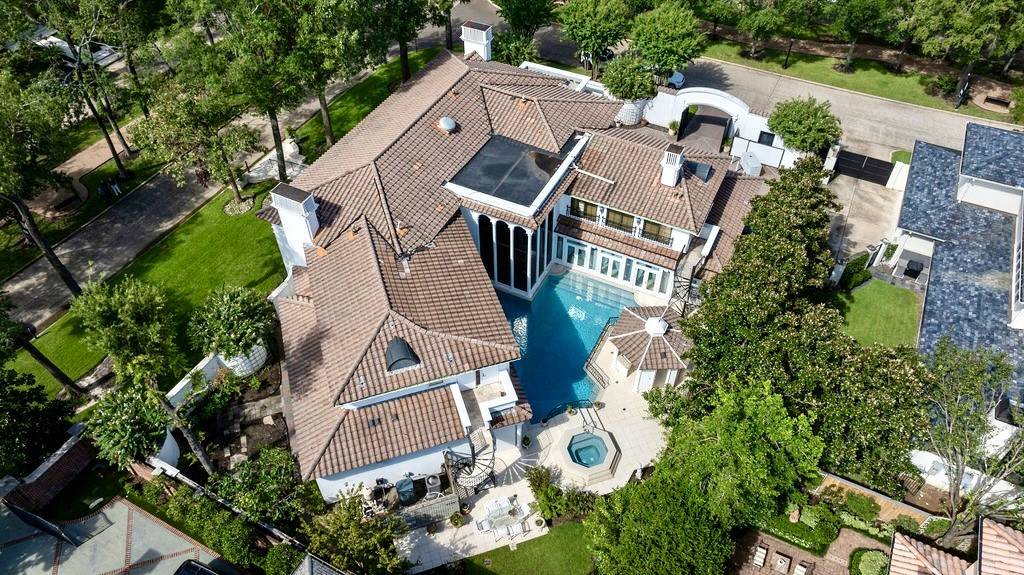 Houston, TX 77024,8618 Stable Crest Boulevard BLVD