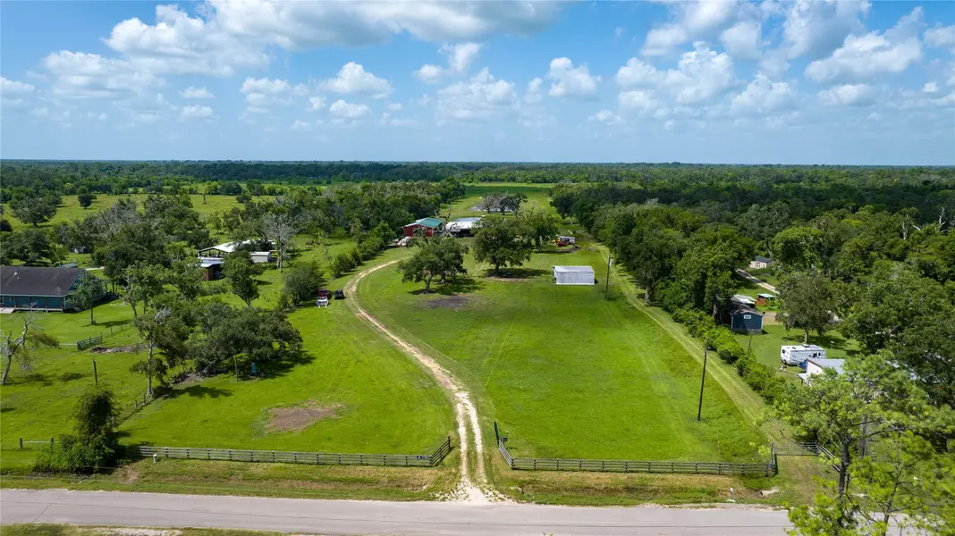 4799 County Road 652, Brazoria, TX 77422