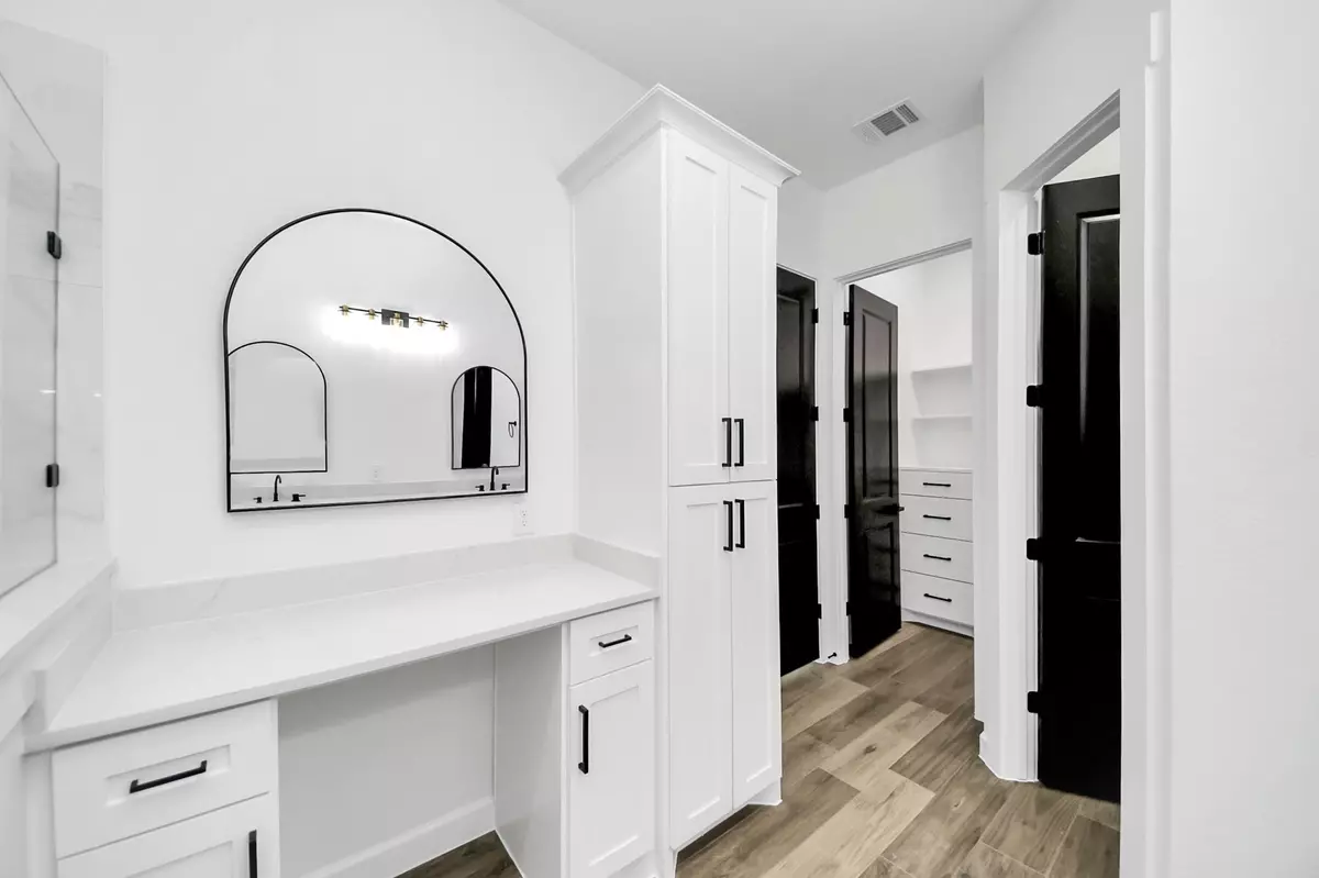 La Porte, TX 77571,407 San Jacinto ST