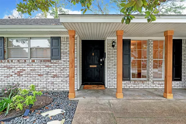 Houston, TX 77018,1175 Chamboard LN