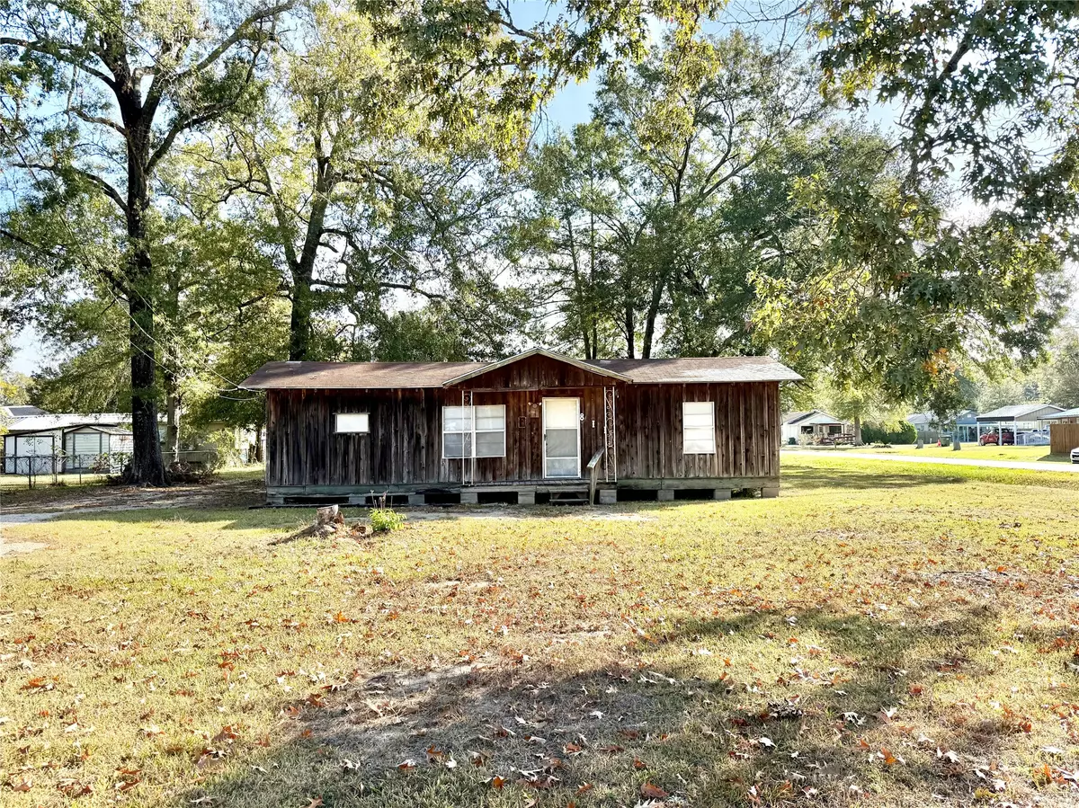 Cleveland, TX 77327,811 S Fenner AVE