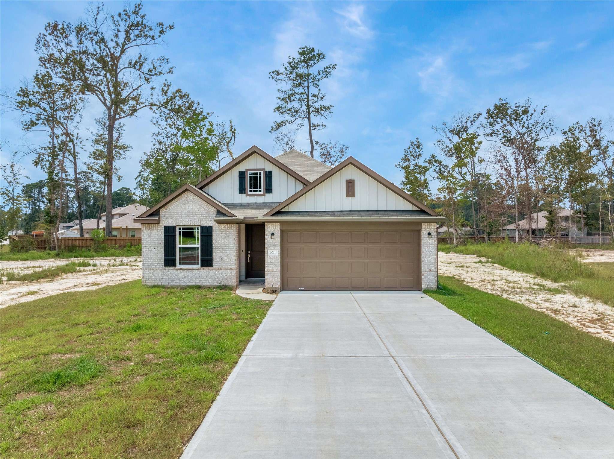 1011 Thor, New Caney, TX 77357