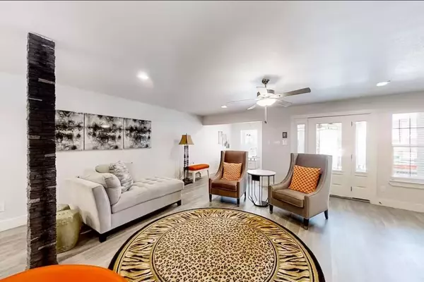 Houston, TX 77057,6325 Riverview WAY #A