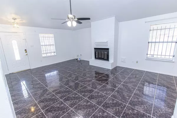 Channelview, TX 77530,918 Littleport LN