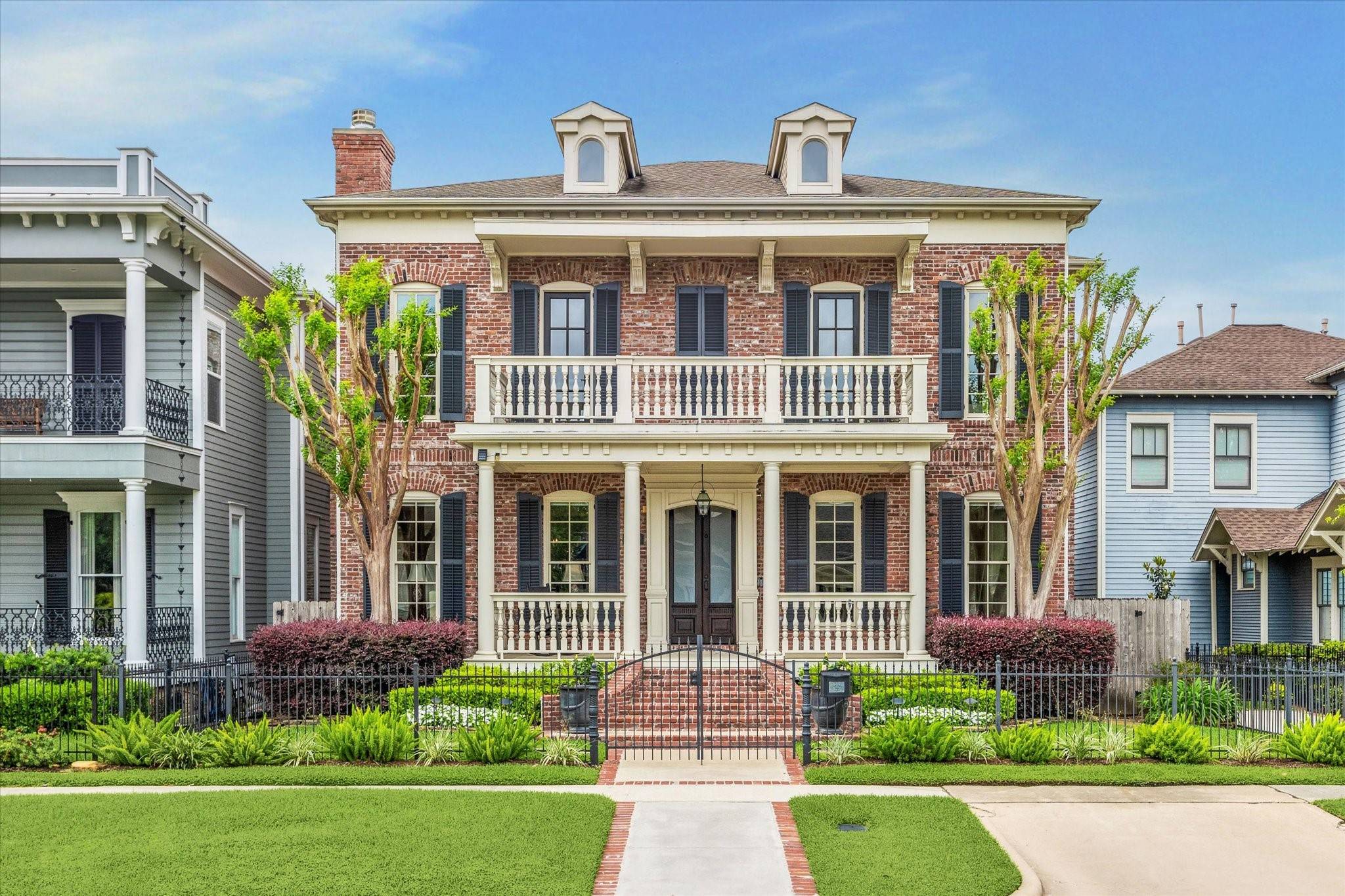 1639 Arlington ST, Houston, TX 77008