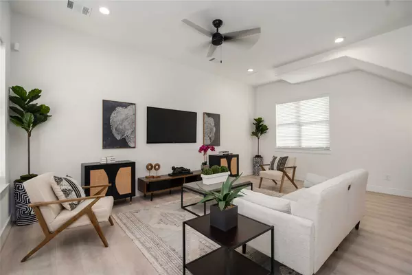 Houston, TX 77004,2520 Live Oak ST