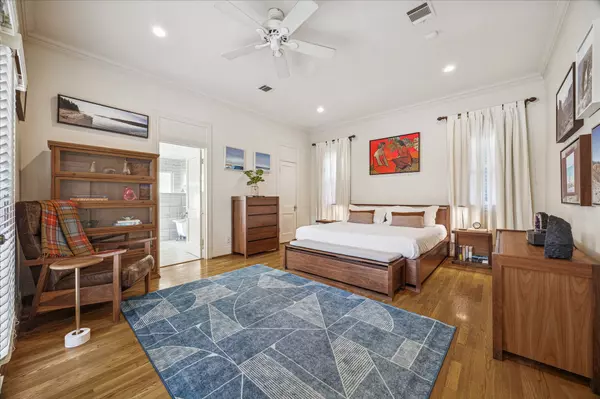 Houston, TX 77008,429 W 22nd ST