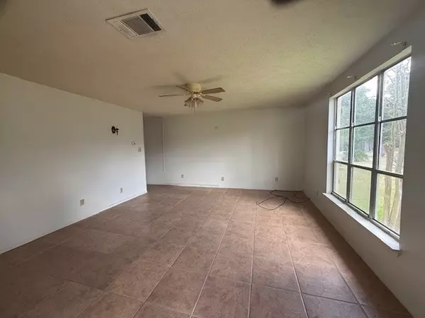 La Grange, TX 78945,521 DEER LOOP
