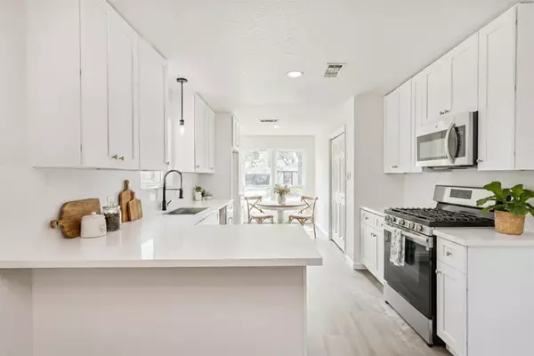Alvin, TX 77511,2604 Adams ST