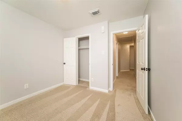 Houston, TX 77066,12102 Ember Lake RD