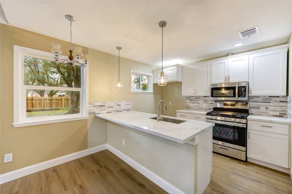 1921 Ripple Creek DR, Rosenberg, TX 77471