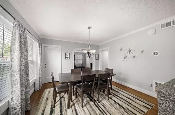 Houston, TX 77006,1633 Castle CT