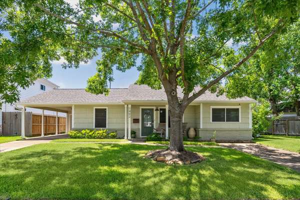 1402 Hewitt DR, Houston, TX 77018