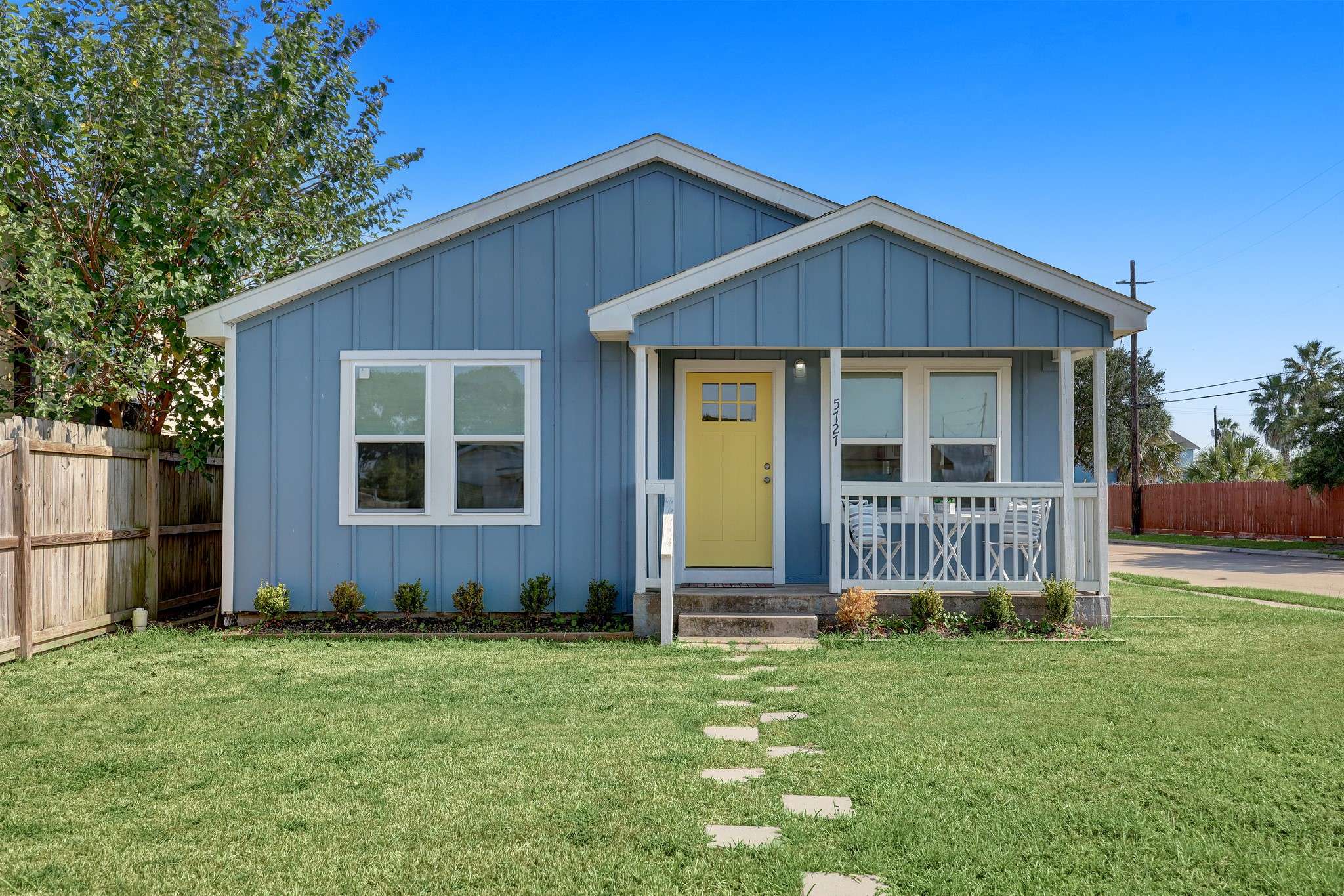 5727 Avenue R,  Galveston,  TX 77551
