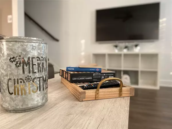 1617 Bigelow ST, Houston, TX 77009