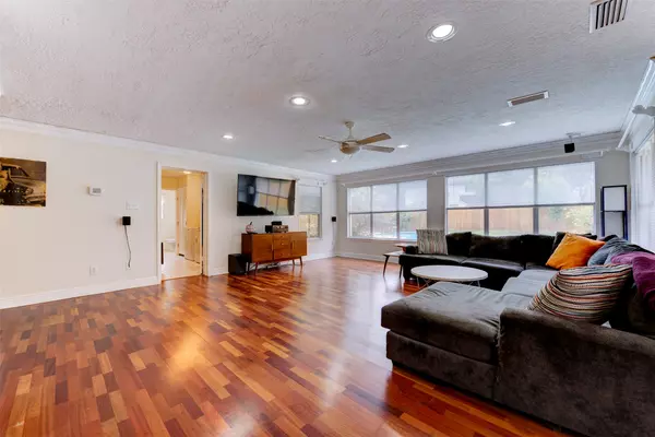 Houston, TX 77088,5638 Long Creek LN