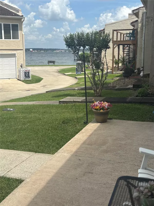 39 Regency PT, Montgomery, TX 77356