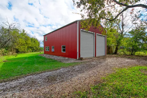 New Waverly, TX 77358,425 Campbell RD