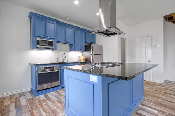 New Waverly, TX 77358,425 Campbell RD