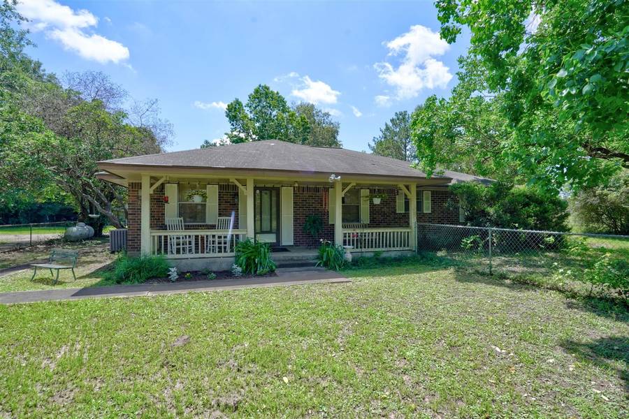 15771 1st ST, Splendora, TX 77372