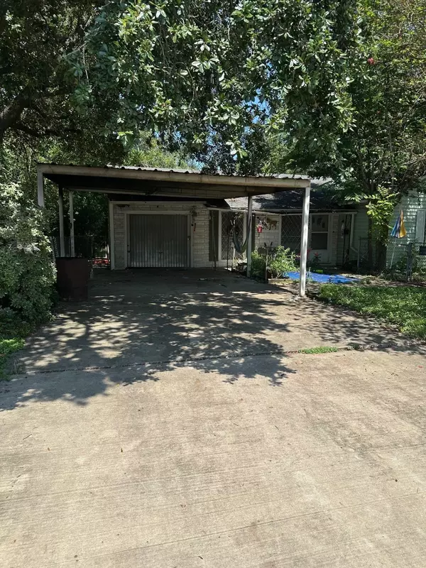 6003 Southmont ST, Houston, TX 77033