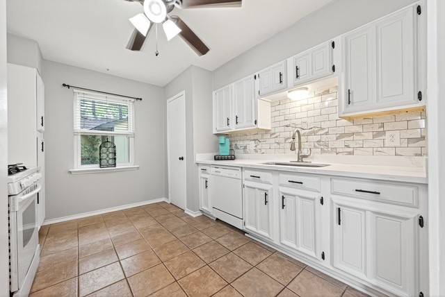 3319 Sycamore Springs DR, Houston, TX 77339