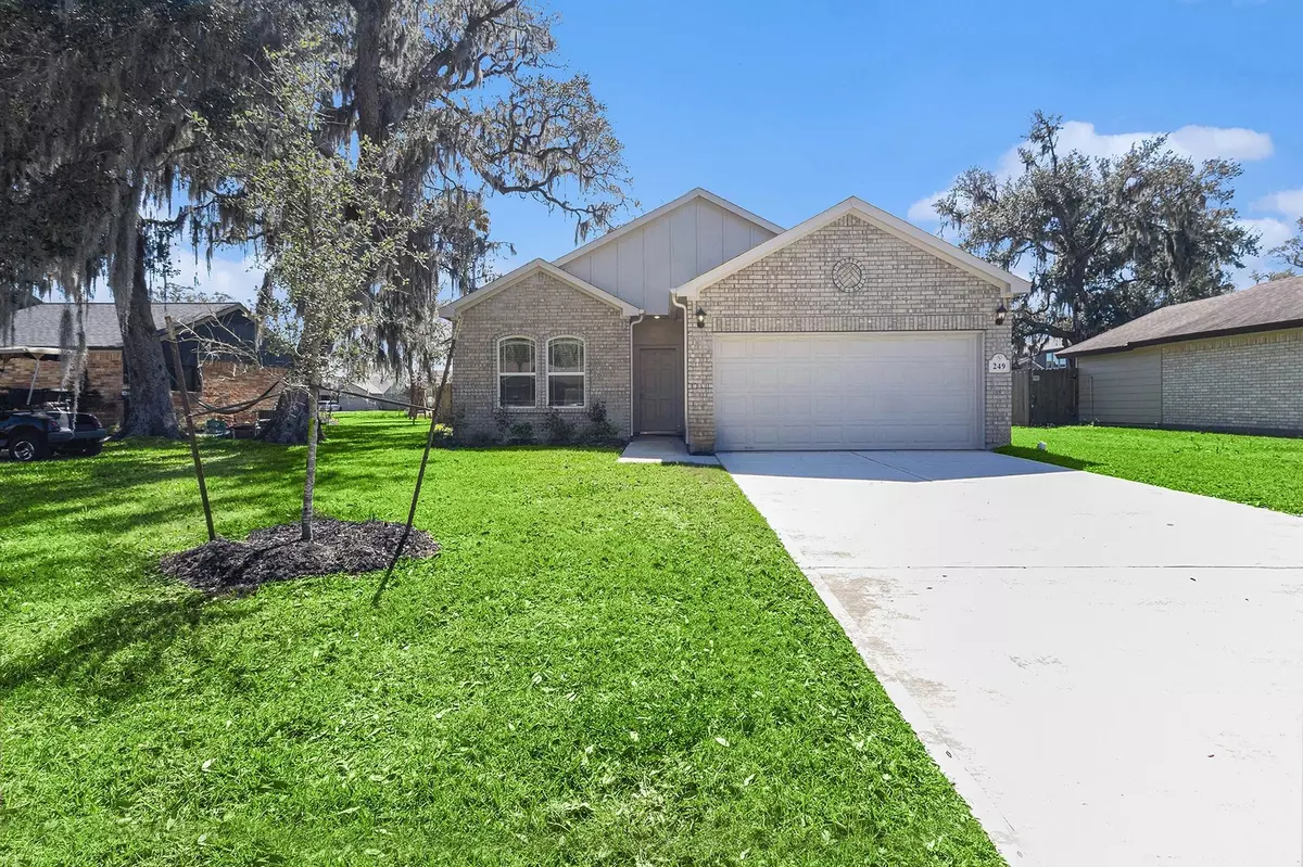 West Columbia, TX 77486,249 Edgewater DR