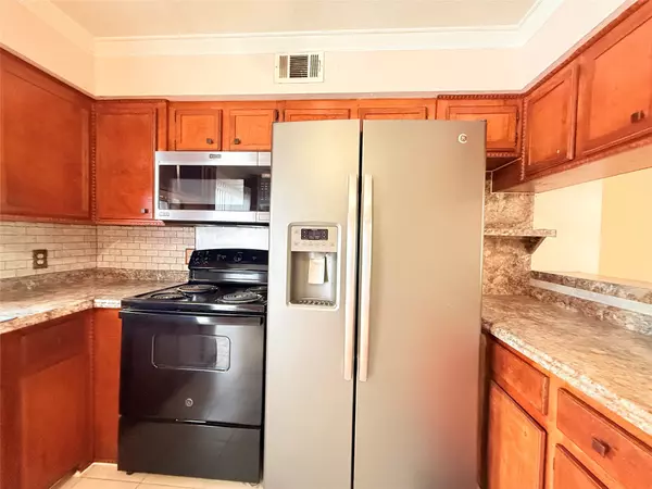 Willis, TX 77378,208 Laurie LN