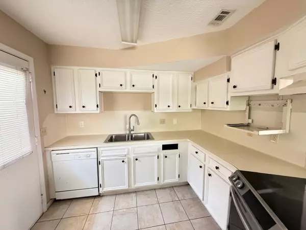 Houston, TX 77083,8320 Wild Rose ST #19B