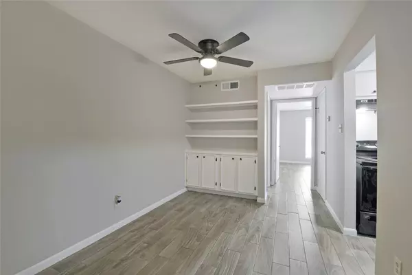 Houston, TX 77092,4500 Sherwood LN #5