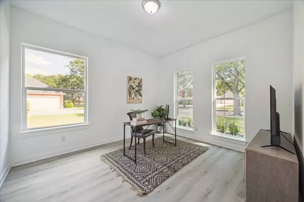 Sugar Land, TX 77478,3303 Vista Lake DR