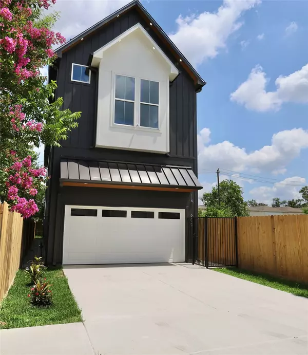 Houston, TX 77022,609 E 38th ST