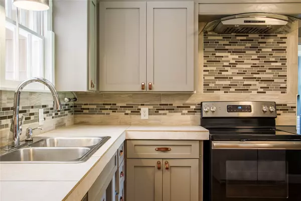 Brenham, TX 77833,711 E Sixth ST