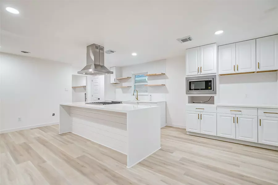 7226 Troulon DR, Houston, TX 77074